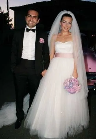 burcu kara ile bugra gulsoy evlendi