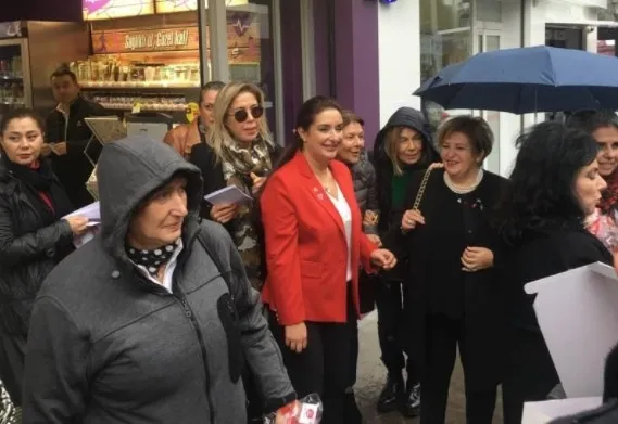 CHP’den istifa eden Esra Seba Oğul skandalları ortaya çıkardı! Beni korkutamazsınız