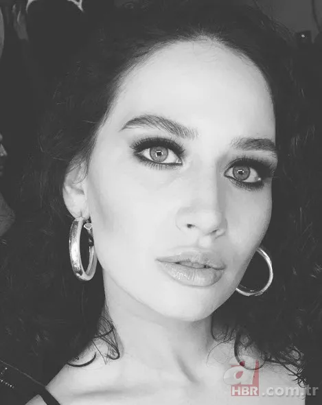 Photoshop'tan vazgeçmiyor! Seren Serengil yine alay konusu oldu! 22