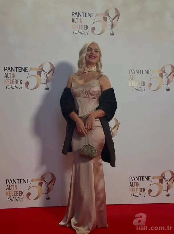 Son hali çok konuşulmuştu! Hayat Bilgisi'nin yıldızlarından yeni fotoğraf 7