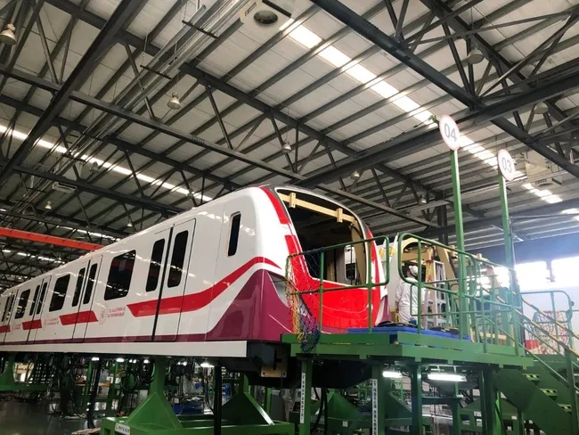 Bakan Karaismailoğlu'ndan heyecanlandıran metro açıklaması: Testlere başlıyoruz! - 11