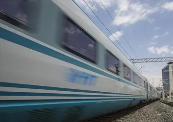 Milli Hızlı Tren raylara iniyor! Bakan Abdulkadir Uraloğlu tarih verdi