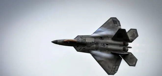 ABD, Katar’a F-22 Raptor uçağı konuşlandırdı