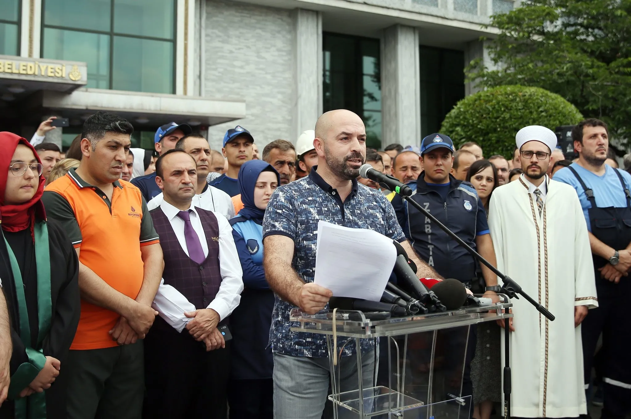 Ekrem İmamoğlu'nu eleştiren Murat Kazanasmaz işinden oldu!