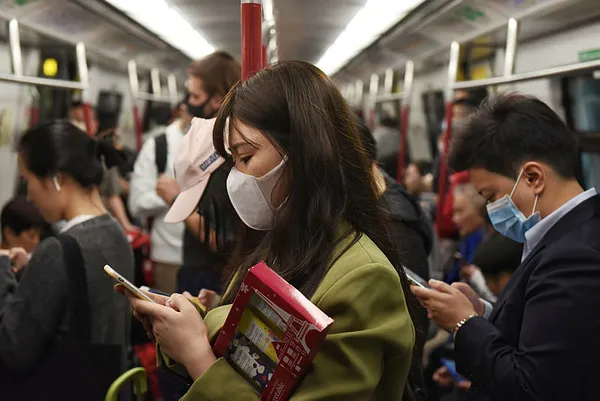 Son dakika: Çin'deki koronavirüs salgınında flaş gelişme! "Tüm toplu ulaşım durduruldu" - 1