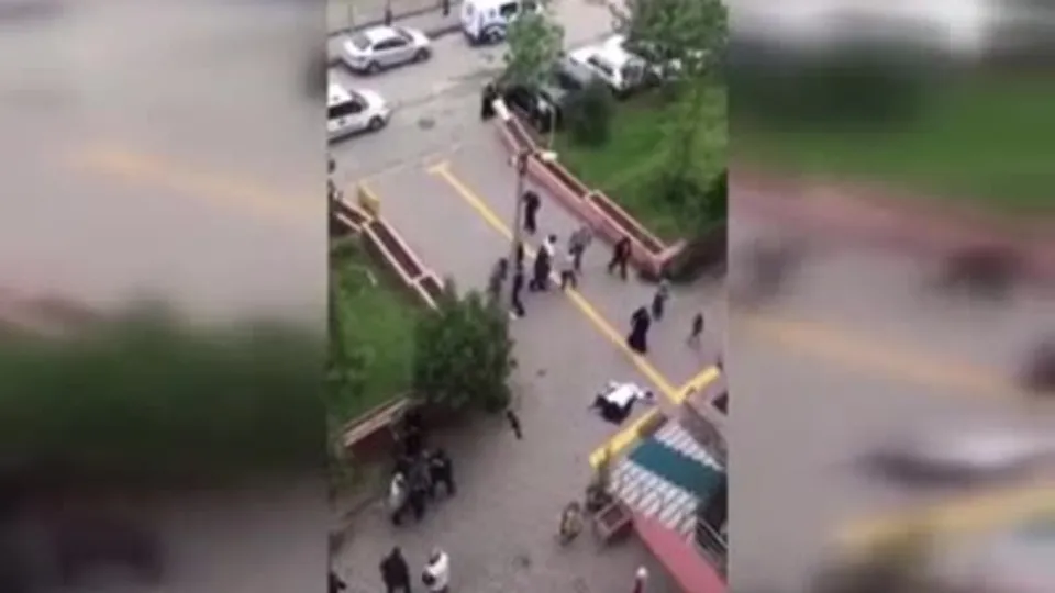 Kadın kavgası böyle görüntülendi!