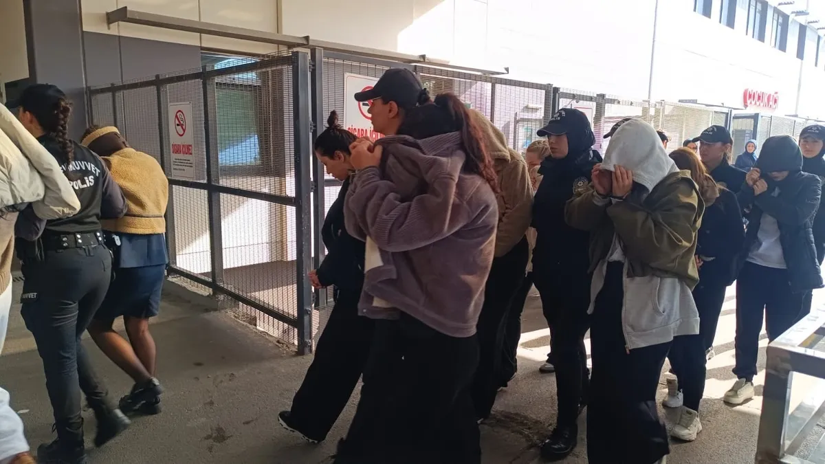 Yasa dışı üreme hücresi ticaretine 8 tutuklama