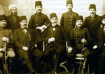 Haşmet Babaoğlu: Tarihe bakmak