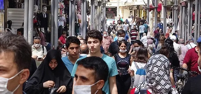 Bursa’da çarşı ve pazarlarda tehlikeli kalabalık! Adım atacak yer kalmadı - 4