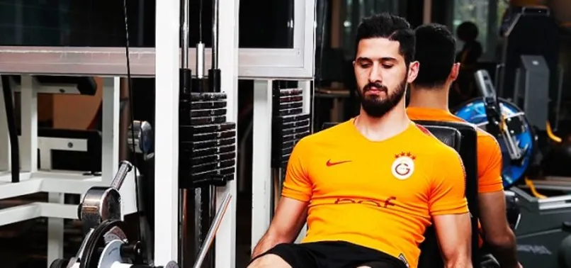 Emre Akbaba üzdü! 2 ay daha...