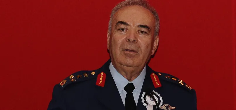 Orgeneral Ünal: Toprağa gömülü uçaklar yok