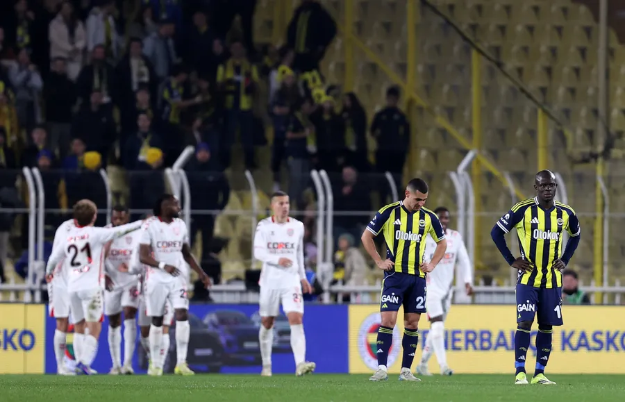 canli-fenerbahce-samsunspor-1772992892884.jpg Fenerbahçe'den nefes kesen geri dönüş! Kanarya uzatmalarda hayat buldu - 7