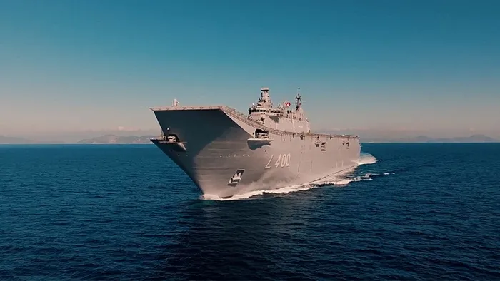 mavi-vatanin-gucu-avrupada-tb3ler-hollandada-sergilendi-gurbetci-vatandaslardan-yogun-ilgi-1772218786460.jpeg Mavi Vatan’ın gücü Avrupa’da: TB3’ler Hollanda’da sergilendi! Gurbetçi vatandaşlardan yoğun ilgi - 1