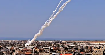 Son dakika | Hamas’tan terörist İsrail’e sert yanıt! 130 roketle saldırı düzenledi