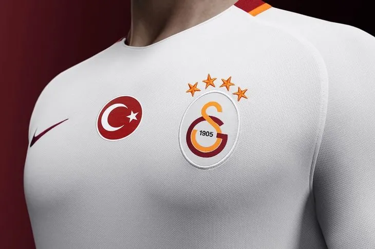 Galatasaray’dan sağ beke servet!