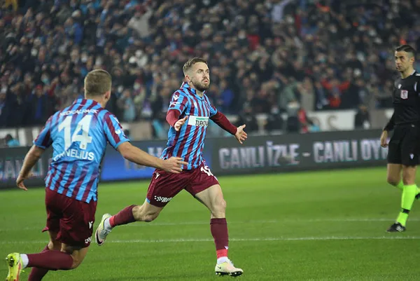trabzonspor-2-konyaspor-1-mac-sonucu-zirve-kapismasi-trabzonsporun-1644774907213.jpg Trabzonspor: 2 - Konyaspor: 1 MAÇ SONUCU | Zirve kapışması Trabzonspor'un - 1