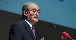 CHP’li Büyükerşen’den skandal rekor!