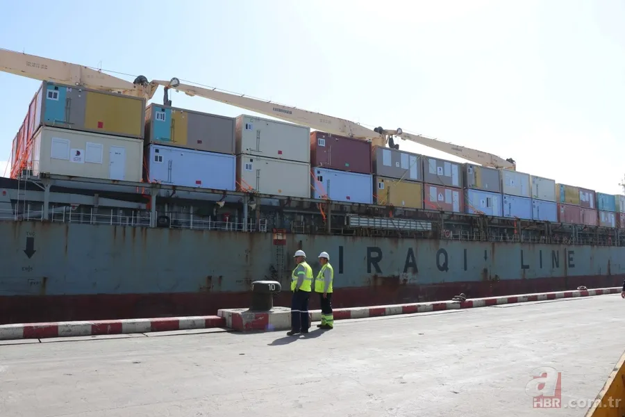 Katar’ın Türkiye’ye depremzedeler için gönderdiği yaşam konteynerleri taşıyan İskenderun’a ulaştı 8