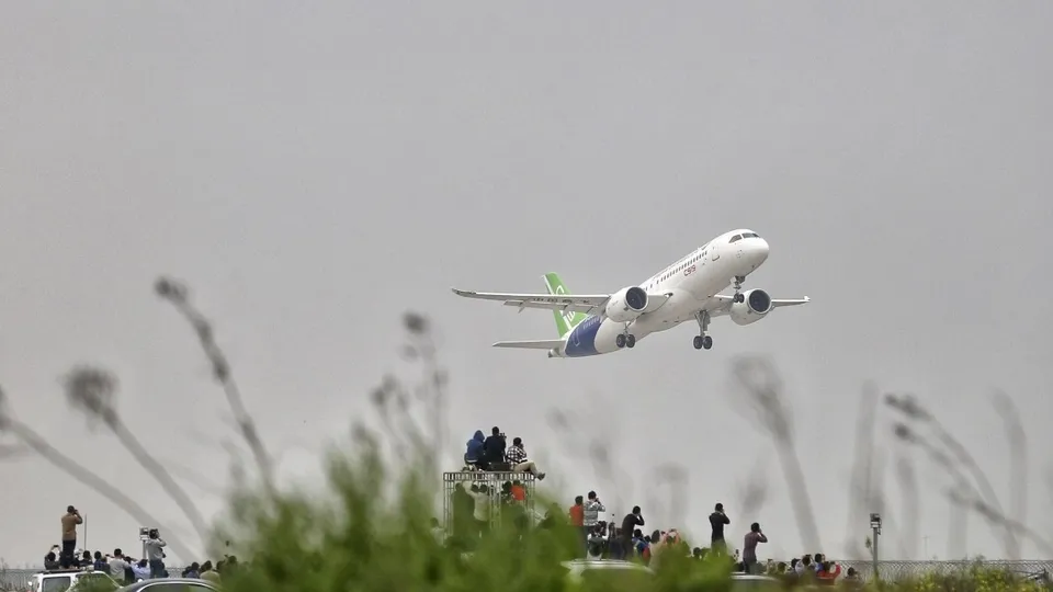 Çin yerli uçağı C919'u havalandırdı