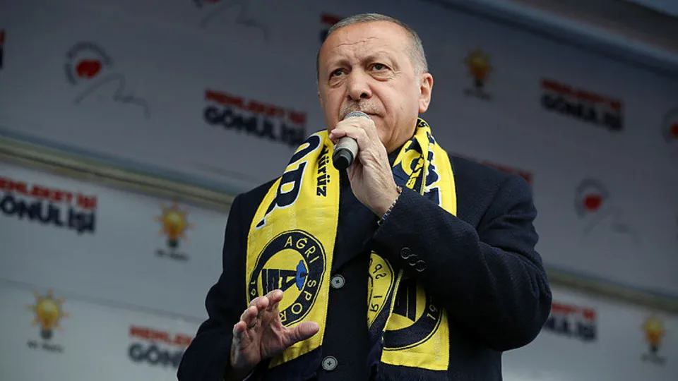 Son dakika: Başkan Erdoğan’dan İstiklal Marşı’nı okumayan Erdem Gül’e sert tepki