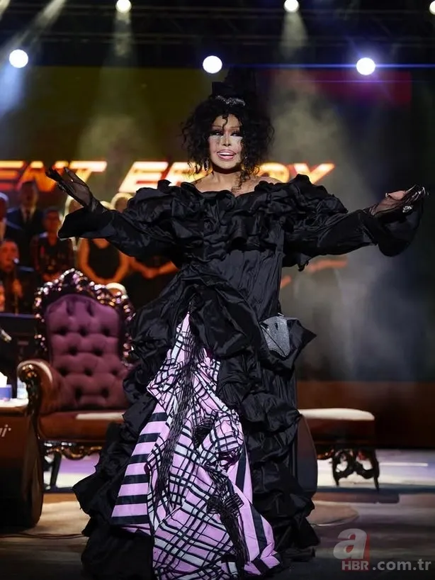 "Evli sevgili" iddiası ortalığı karıştırdı! Bülent Ersoy canlı yayında açıkladı 5