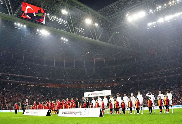 galatasaraydan-fenerbahceye-sok-gonderme-1673631946269.jpg Galatasaray'dan Fenerbahçe'ye şok gönderme - 1