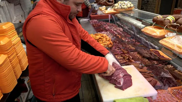 Fahiş fiyattan satılan kırmızı ette spekülasyon iddiası!