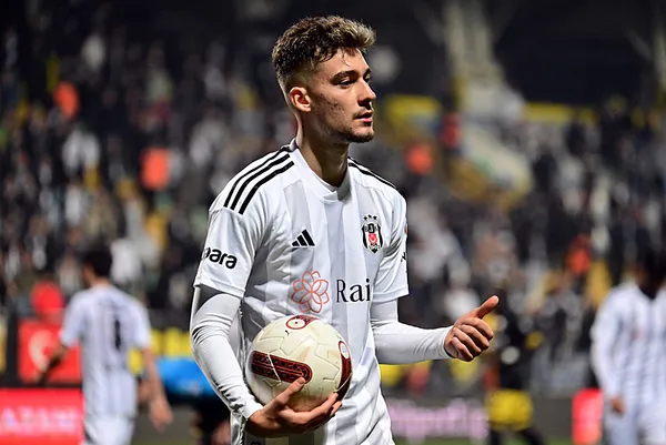 besiktas-ligdeki-yenilmezlik-serisini-4-maca-yukseltti-1708901096560.jpg Beşiktaş ligdeki yenilmezlik serisini 4 maça yükseltti - 3