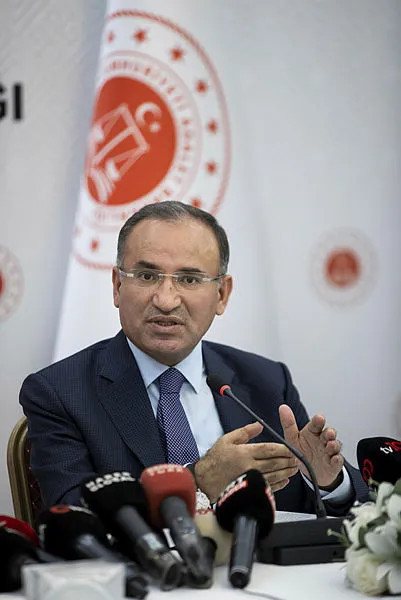 Son dakika: HDP Milletvekili Semra Güzel kaçtı mı? Adalet Bakanı Bekir Bozdağ'dan önemli açıklamalar - 7