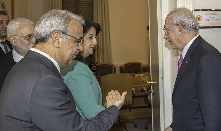 A Haber canlı yayınında Kemal Kılıçdaroğlu'na ve muhalefete sert tepki: HDP ile beraber nasıl böyle bir tuzak kuruyorsunuz Türkiye’ye?