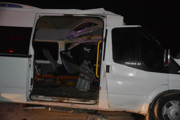 1611890529816.jpg Balıkesir'de facia gibi kaza! Ölü ve yaralılar var - 4