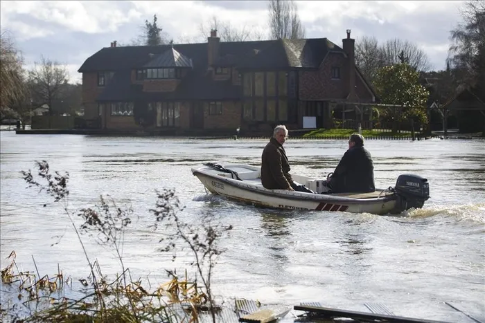 İngiltere’de sel endişesi! Her 4 evden 1’i etkilenebilir