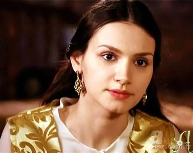 Kuzey Yıldızı İlk Aşk’ın Yıldız’ı Aslıhan Güner’in estetiksiz hali sosyal medyayı salladı! 23