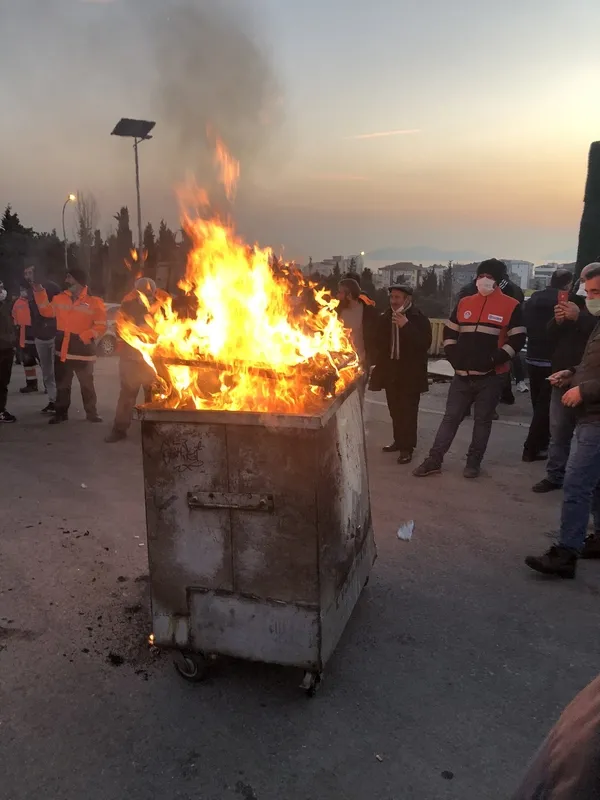 SON DAKİKA HABERİ | CHP'li Maltepe Belediyesi'nde işçiler greve başladı - 4