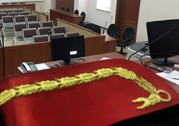 FETÖ sanığı eski komutana müebbet hapis
