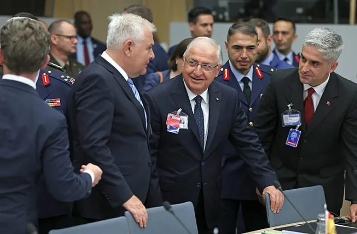 Milli Savunma Bakanı Güler’den kritik temas! NATO karargahında mevkidaşlarıyla görüştü