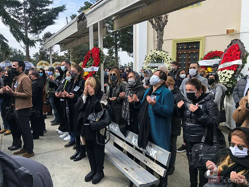 Usta oyuncu Rasim Öztekin’e veda! Gözyaşları içinde uğurlandı 15