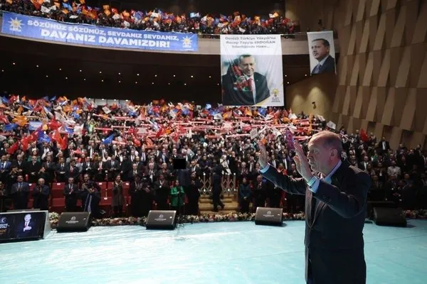 Başkan Recep Tayyip Erdoğan AK Parti’de değişimi isimlerle sınırlı tutmayacak! Türkiye’nin yüzyılı, Türkiye’nin ortak aklı | Yönetim yapısında da revizyon