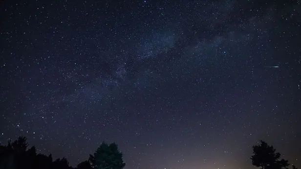 Son dakika: İzmir’de meteor mu düştü? İzmir meteor düşmesi ne zaman oldu? Meteor göktaşı düşmesi nedir?