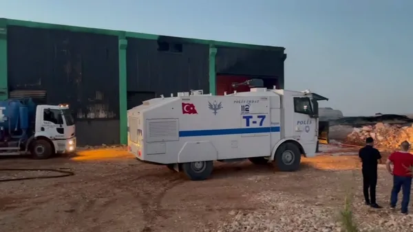 kurulma-asamasindaki-yag-fabrikasinda-yangin-1655850364116.jpg Kurulma aşamasındaki yağ fabrikasında yangın! - 5