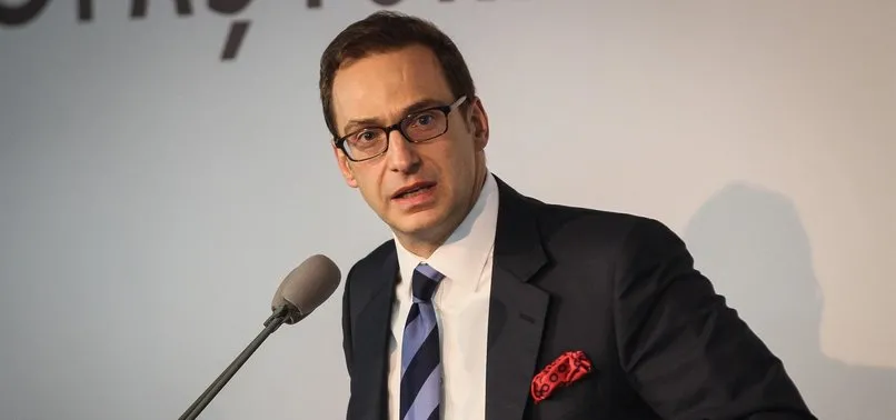 KOÇ’TA BAYRAK DEĞİŞİMİ