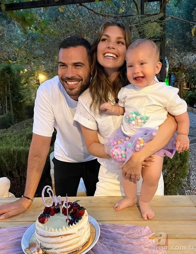 Aslı Enver minik kızı Elay’la uçak yolculuğu yaptı! O anlar yüzleri gülümsetti 6