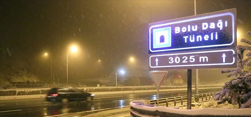 Bolu Dağı'nda kar yağışı etkisini artırdı