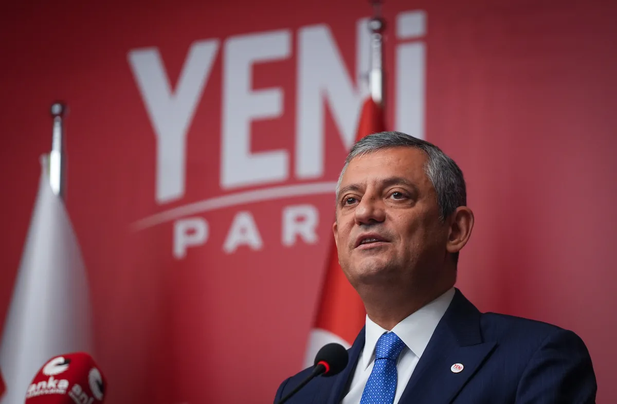 yeni-partinin-fon-iddiasi-asilsiz-cikti-iftirada-siyasi-amac-ne-1791545612997.png Parti 'Yeni' yöntem eski: Bakanları hedef alan kirli tezgah çöktü! Amaç hükümeti yıpratmak mı? Uzman isimler A Haber'de değerlendirdi - 3