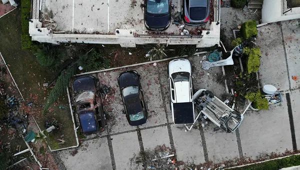 Bakan Bekir Pakdemirli, hortum, fırtına ve doludan zarar gören Çeşme ve Urla'daki bilançoyu açıkladı - 9