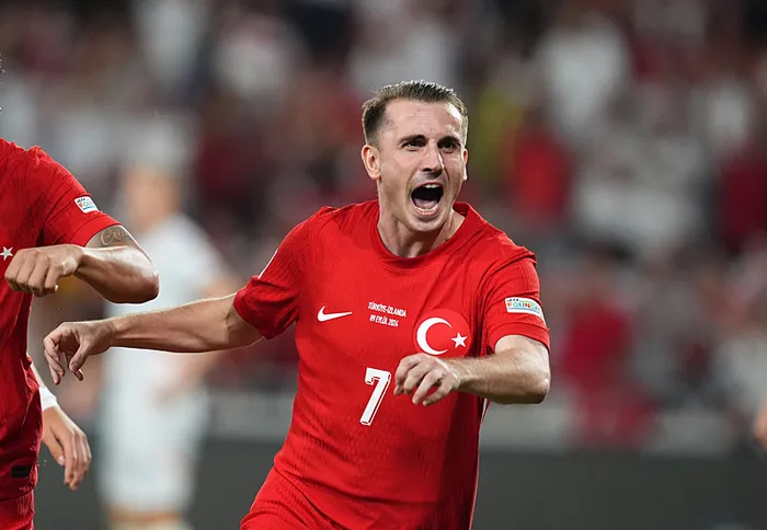 bizim-cocuklar-izlandayi-devirdi-akturkoglunun-gecesi-1725914220474.jpg Bizim Çocuklar İzlanda'yı devirdi! Aktürkoğlu'nun gecesi - 1