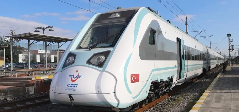 Milli elektrikli trenler İstanbul hattına iniyor! Uzunköprü-Halkalı seferleri 22 Temmuz'da başlıyor