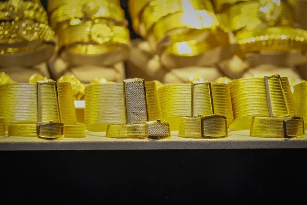 yatirimcilar-dikkat-islam-memis-gram-altin-icin-rakam-verdi-merkez-bankasi-faiz-karari-oncesi-altin-fiyatlari-1703082232365.jpg Altın yatırımcıları dikkat! İslam Memiş açıkladı: 2024'te gram altın bu rakamları görebilir... - 5