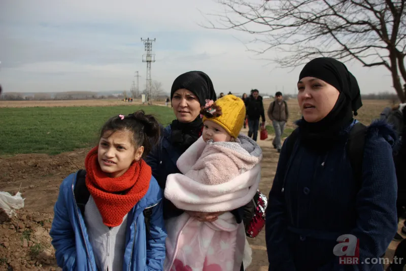 Kalleş saldırı sonrası Türkiye kapıları açtı! Edirne'de göçmenler Yunanistan sınırına yürüyor 13