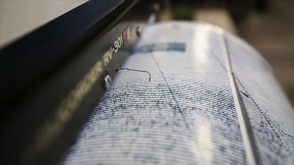 İstanbul'da deprem: Megakent yine sallandı